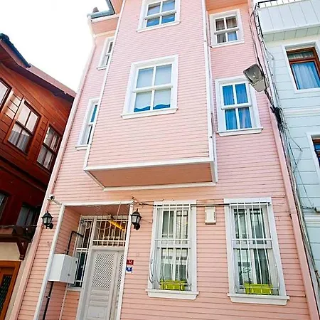 Rose Hotel